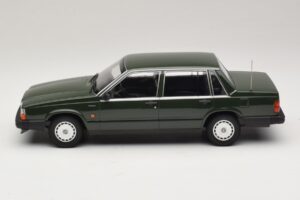 Volvo 740 GL Mørkegrøn Minichamps 1:18 155171702 Metal — billede 3 af 6