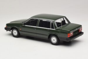 Volvo 740 GL Mørkegrøn Minichamps 1:18 155171702 Metal — billede 5 af 6
