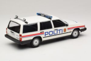 Volvo 740 GL Stationcar Politi Norway Minichamps 1:18 155171796 Metal — billede 2 af 6