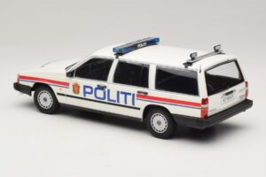 Volvo 740 GL Stationcar Politi Norway Minichamps 1:18 155171796 Metal — billede 5 af 6