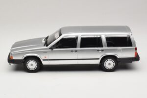 Volvo 740 GL Stationcar Sølv Minichamps 1:18 155171770 Metal — billede 3 af 6