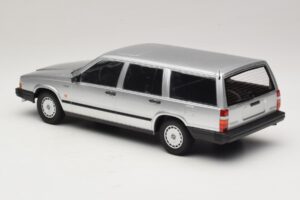 Volvo 740 GL Stationcar Sølv Minichamps 1:18 155171770 Metal — billede 5 af 6