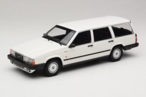 Volvo 740 GL Stationcar Hvid Minichamps 1:18 155171772 Metal