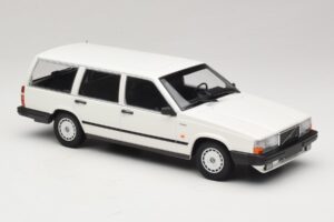 Volvo 740 GL Stationcar Hvid Minichamps 1:18 155171772 Metal — billede 4 af 6