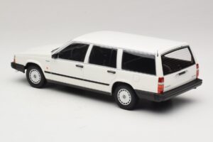 Volvo 740 GL Stationcar Hvid Minichamps 1:18 155171772 Metal — billede 5 af 6