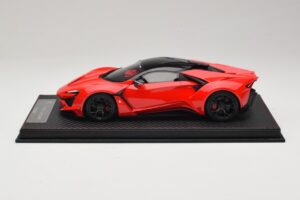 W Motors Fenyr Supersport Rød SophiArt 1:18 SA003-06 Resin — billede 3 af 6