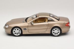 Mercedes SL500 R230 Travertine Beige Norev 1:18 183843 Metal — billede 4 af 9