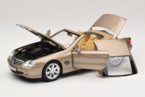 Mercedes SL500 R230 Travertine Beige Norev 1:18 183843 Metal — billede 2 af 9