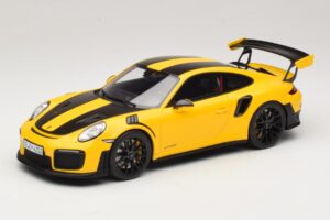 Porsche 911 GT2 RS 991.2 Nurburgring Lap Record Gul GT Spirit 1:18 GT972 Resin