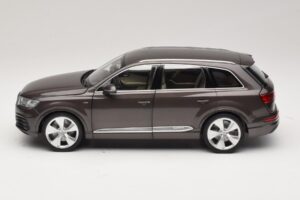 Audi Q7 4M Argus Brown Minichamps 1:18 5011407615 Metal — billede 4 af 8