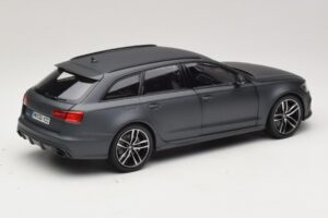 Audi RS6 C7 Avant Daytona Grey Minichamps 1:18 5011216225 Metal — billede 2 af 8