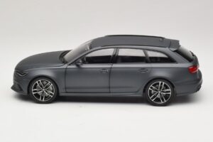 Audi RS6 C7 Avant Daytona Grey Minichamps 1:18 5011216225 Metal — billede 4 af 8