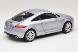 Audi TT 8N Silverblue Metallic Minichamps 1:18 100015020 Metal — billede 3 af 8