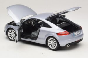 Audi TT 8N Silverblue Metallic Minichamps 1:18 100015020 Metal — billede 5 af 8
