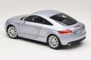 Audi TT 8N Silverblue Metallic Minichamps 1:18 100015020 Metal — billede 7 af 8