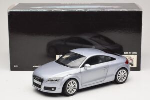 Audi TT 8N Silverblue Metallic Minichamps 1:18 100015020 Metal — billede 8 af 8