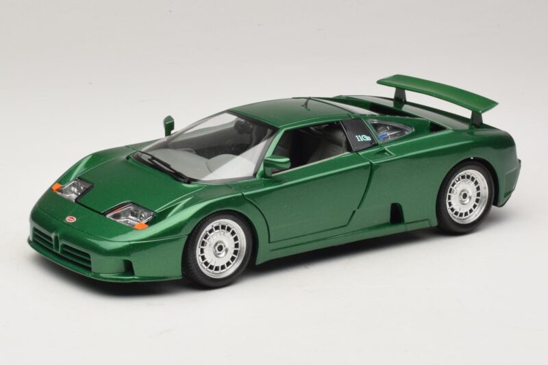 Bugatti EB110 Grøn Metallic Bburago 1:18 3003 Metal
