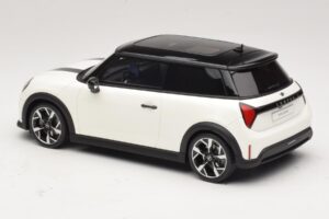 Mini Cooper S F66 Nanuq White Metallic Otto 1:18 OT1245 Resin — billede 5 af 6