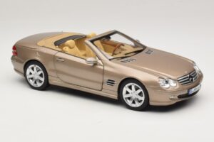 Mercedes SL500 R230 Travertine Beige Norev 1:18 183843 Metal — billede 7 af 9
