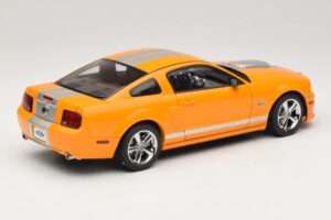 Ford Mustang GT S197 Grabber Orange Metallic AUTOart 1:18 73117-A1 Metal — billede 3 af 8