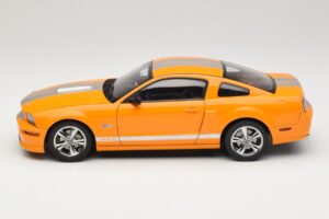 Ford Mustang GT S197 Grabber Orange Metallic AUTOart 1:18 73117-A1 Metal — billede 4 af 8