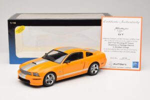 Ford Mustang GT S197 Grabber Orange Metallic AUTOart 1:18 73117-A1 Metal — billede 8 af 8
