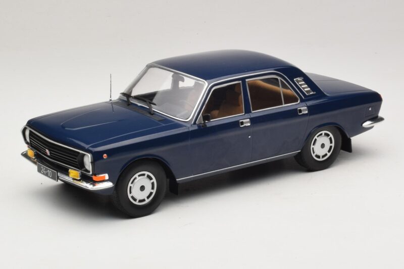 GAZ Volga GAZ-24-10 Mørkeblå MCG 1:18 GAZ Volga GAZ-24-10 Mørkeblå MCG 1:18 MCG18014 Metal