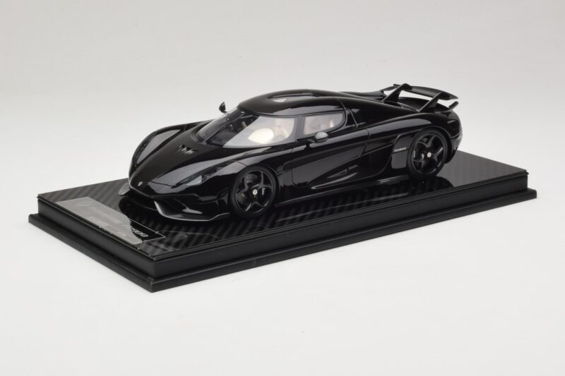 Koenigsegg Regera Sort Carbonpakke Beige Interiør FrontiArt 1:18 REMC042 Resin