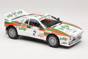 Lancia 037 #2 A. Bettega / M. Perissinot Rally San Marino 1984 Kyosho 1:18 08306F Metal — billede 6 af 8