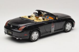 Lexus SC430 Cabriolet Sort Motormax 1:18 73119 Metal — billede 2 af 6
