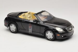 Lexus SC430 Cabriolet Sort Motormax 1:18 73119 Metal — billede 4 af 6