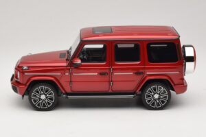 Mercedes G-Class W465 Hyacinth Red Norev 1:18 183037 Metal — billede 3 af 6