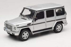 Mercedes G500 W463 LWB Forhandler Edition Sølv AUTOart 1:18 B66962142 Metal