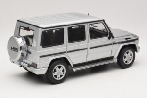 Mercedes G500 W463 LWB Forhandler Edition Sølv AUTOart 1:18 B66962142 Metal — billede 3 af 8