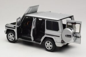 Mercedes G500 W463 LWB Forhandler Edition Sølv AUTOart 1:18 B66962142 Metal — billede 5 af 8