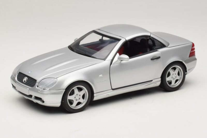 Mercedes SLK230 R170 AMG Roadster Sølv UT Models 1:18 26152 Metal