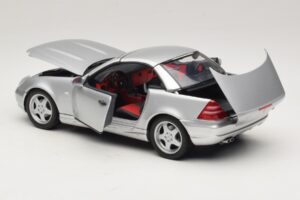 Mercedes SLK230 R170 AMG Roadster Sølv UT Models 1:18 26152 Metal — billede 5 af 8