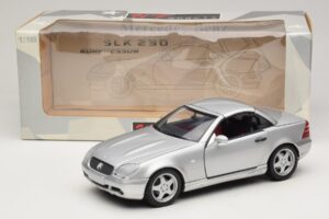 Mercedes SLK230 R170 AMG Roadster Sølv UT Models 1:18 26152 Metal — billede 8 af 8