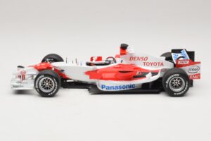 Panasonic Toyota Racing TF106 #11 J. Trulli 2006 Minichamps 1:18 AM59558L Metal — billede 3 af 7