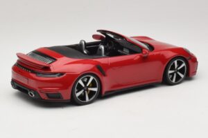 Porsche 911 992 Turbo S Cabriolet Mørkerød Minichamps 1:18 PORSCHE007 Metal — billede 2 af 6