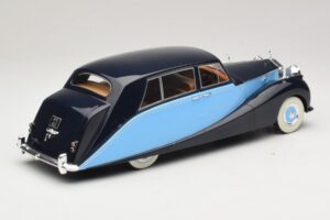 Rolls-Royce Silver Wraith Empress by Hooper Sort & Mørkeblå MCG 1:18 MCG18051 Metal — billede 2 af 6