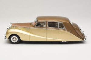 Rolls-Royce Silver Wraith Empress by Hooper Brun & Guld MCG 1:18 MCG18000 Metal — billede 3 af 6