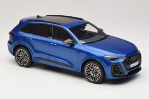 Audi SQ5 FY TFSI Ultra Blå Otto 1:18 OT1281 Resin — billede 4 af 6