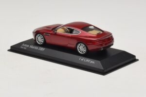 Aston Martin DB9 Rød Metallic Minichamps 1:43 400137340 Metal — billede 3 af 4