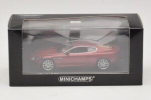 Aston Martin DB9 Rød Metallic Minichamps 1:43 400137340 Metal — billede 4 af 4