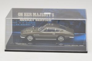 Aston Martin DBS On Her Majesty's Secret Service Minichamps 1:43 436137600 Metal — billede 4 af 5