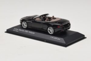 Aston Martin DBS Volante Sort Metallic Minichamps 1:43 400137930 Metal — billede 3 af 4