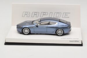 Aston Martin Rapide Blå Metallic Minichamps 1:43 437137903 Metal