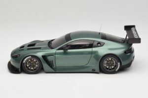 Aston Martin V12 Vantage GT3 Grøn AUTOart 1:18 81306 Metal — billede 3 af 6