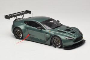 Aston Martin V12 Vantage GT3 Grøn AUTOart 1:18 81306 Metal — billede 4 af 6